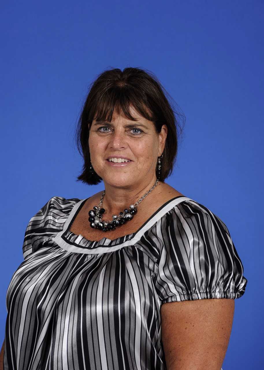 Diane Enama 